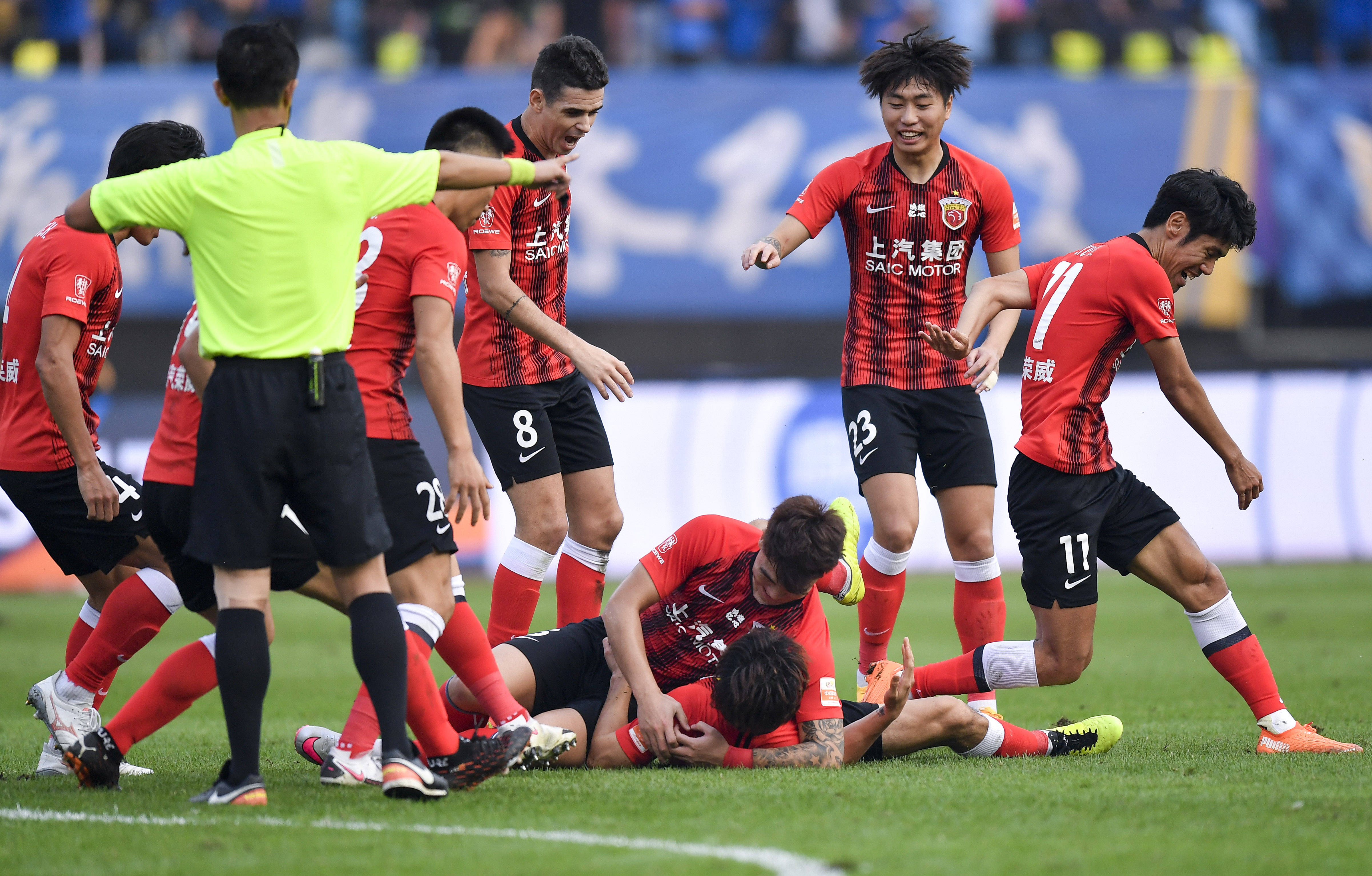 现和侵略性 现和侵略性