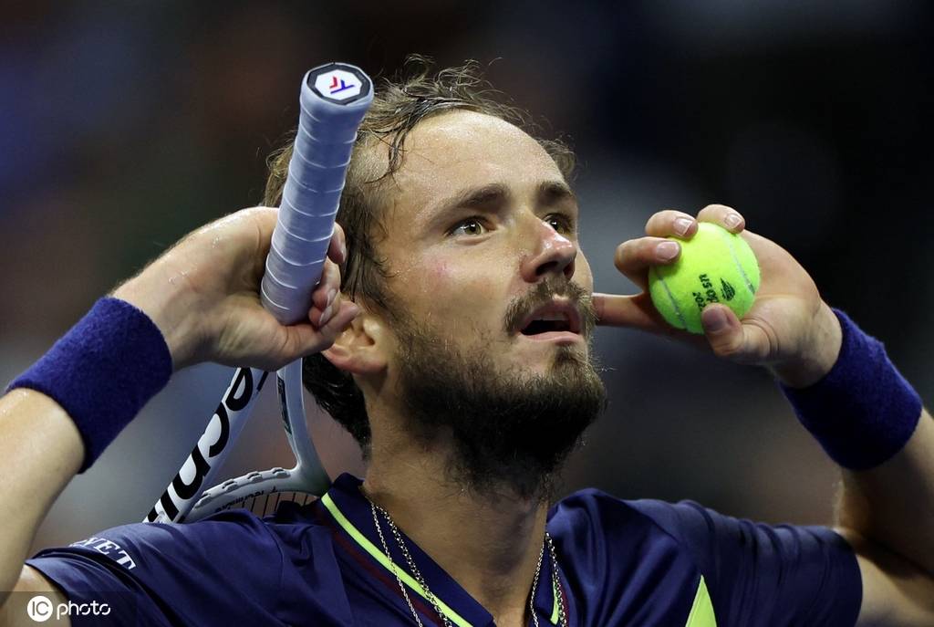 阵中老将坚 阵中老将坚